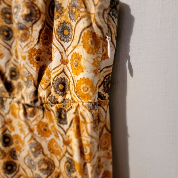 Patrick Robinson Summer Dress, Size XS, Color: Yellow, Orange, Grey, Cream. - Picture 4 of 6